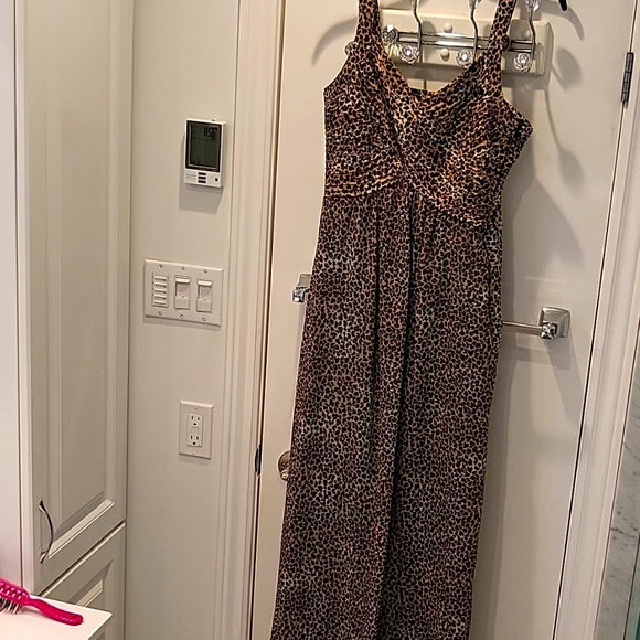 Sexy Leopard Maxi Dress! Chiffon Overlay, Fully Lined, 6 - Picture 15 of 17